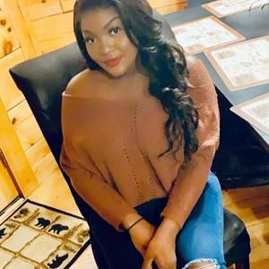 Meet your Posher, Jasmine